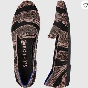 Rothy’s limited edition black and rose gold metallic loafer